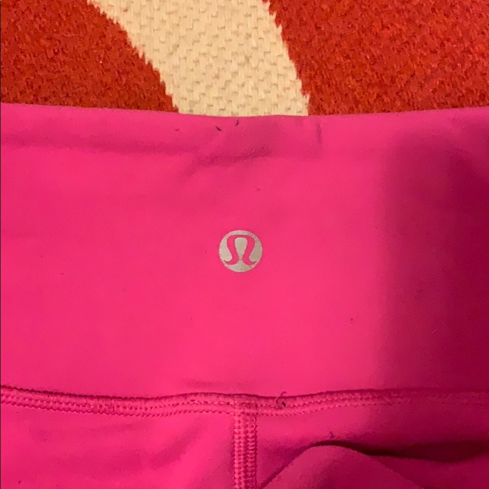 Reversible pink and black lululemon leggings